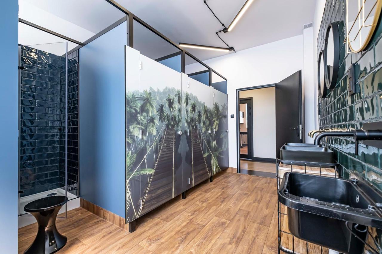Vola Hostel Warsaw Exterior photo